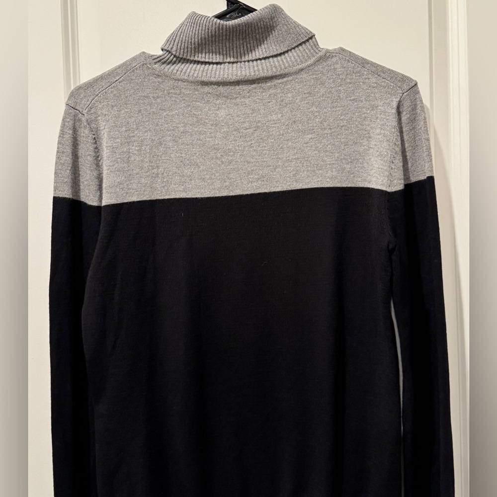 Cable & Gauge Black Gray Colorblock Turtleneck Sweater Size M - Picture 7 of 8